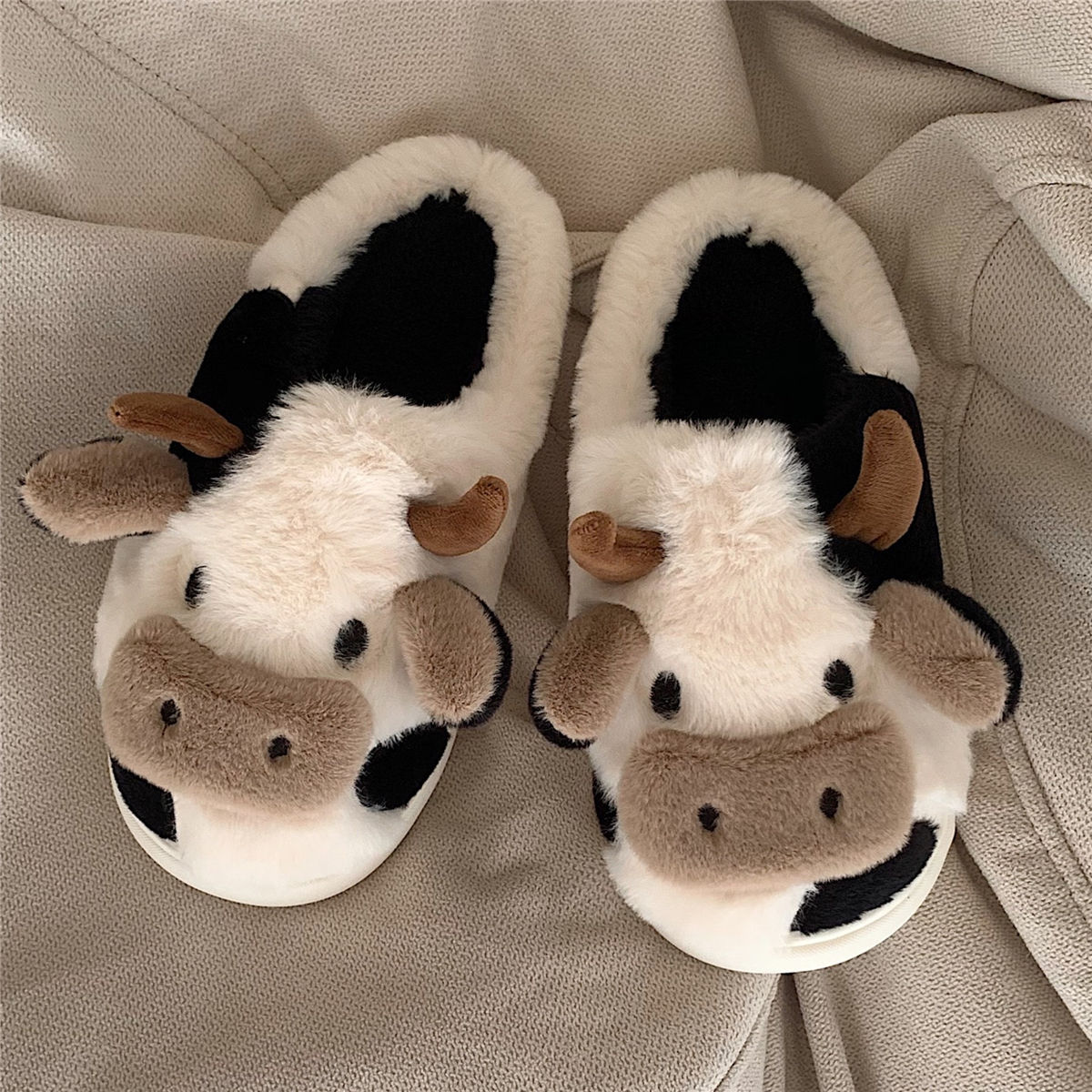 Cute Cow Animal Slippers for Women & Girls – Kawaii Soft Fluffy Winter Warm Cartoon Milk Cow House Slippers