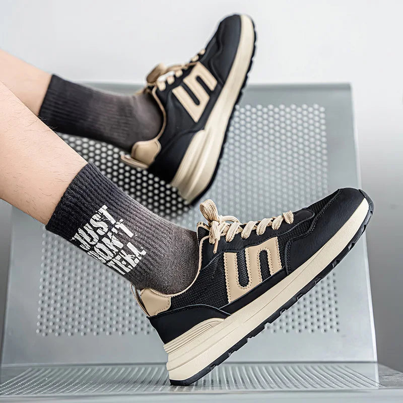 New Stink-Proof Breathable Men’s Sneakers
