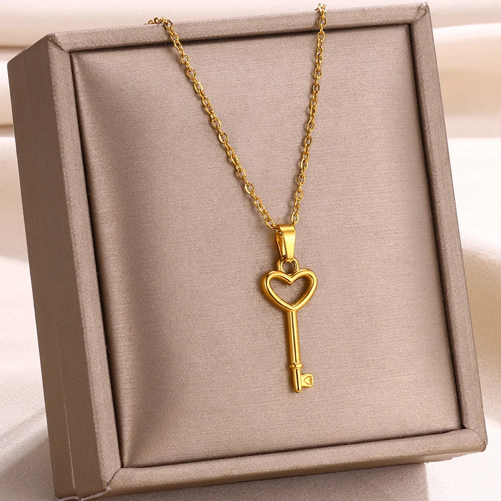 Fashion Heart Key Necklace Pendant – Gold Color Stainless Steel Love Couple Choker | Trendy Women’s Jewelry Christmas Gift