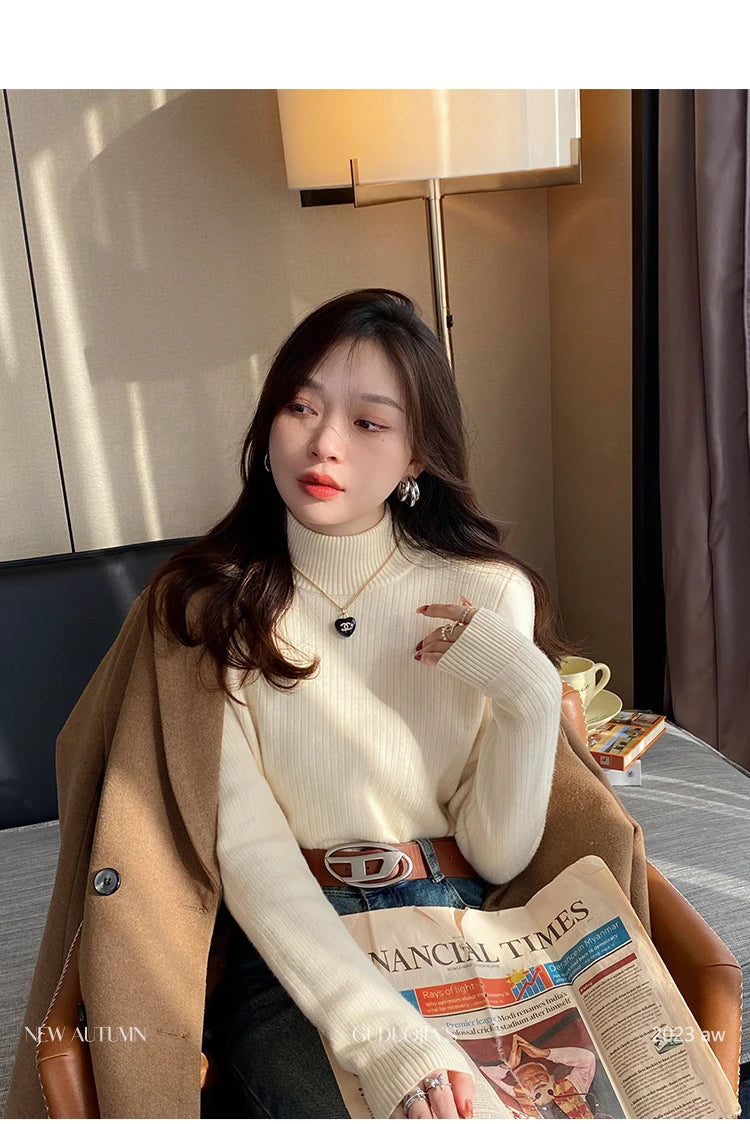 Women's Retro Turtleneck Winter Sweater 2025