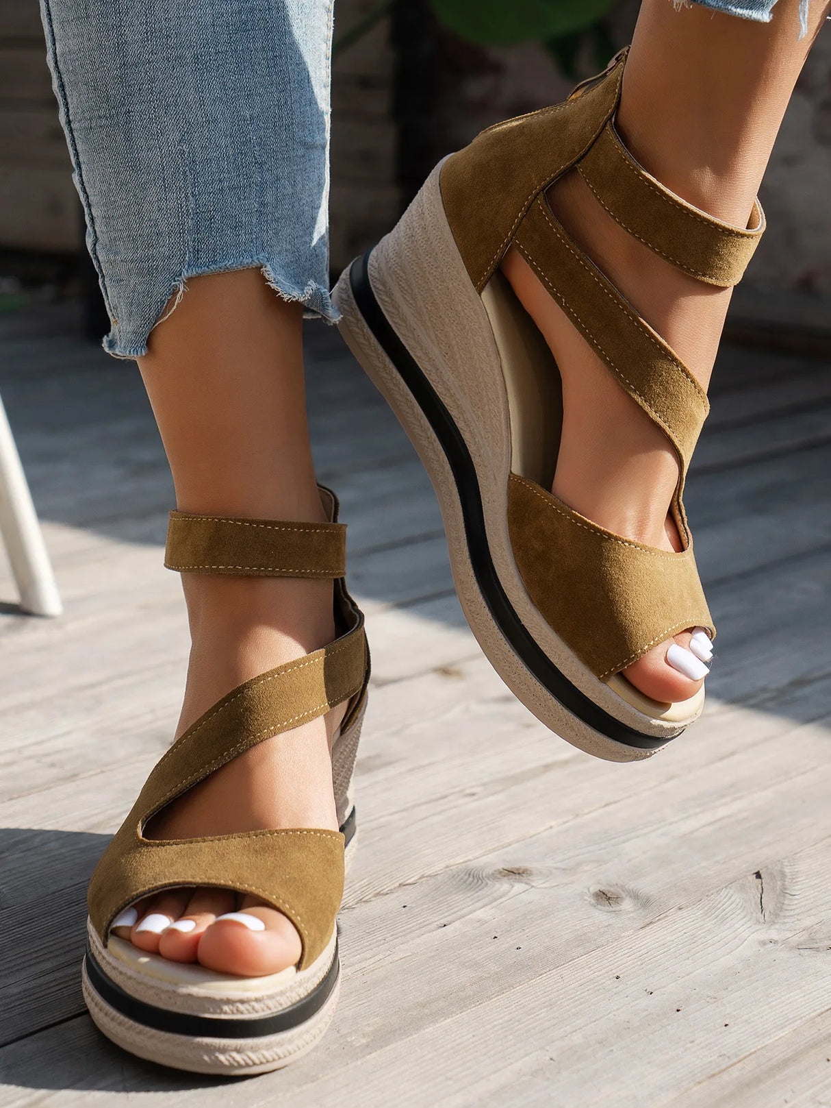 Women’s Fish Mouth Platform Sandals