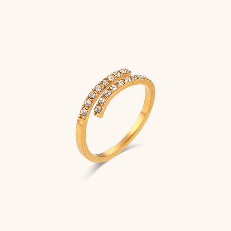 Stainless Steel Ring with 18K Gold Plating – Minimalist Luxury Jewelry | Elegant & Timeless Ring for Women