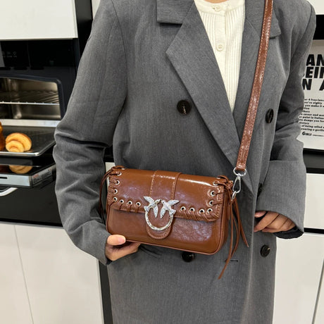 Chic Retro Women’s Crossbody Bag – Soft Faux Suede Leather Vintage Purse with Adjustable Strap for Weekend Outings & Daily Use