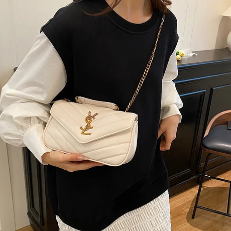‌Vintage Leather Crossbody Bag French Chic Adjustable Chain Strap Shoulder Purse for Women, Compact Tote for Travel & Daily Use